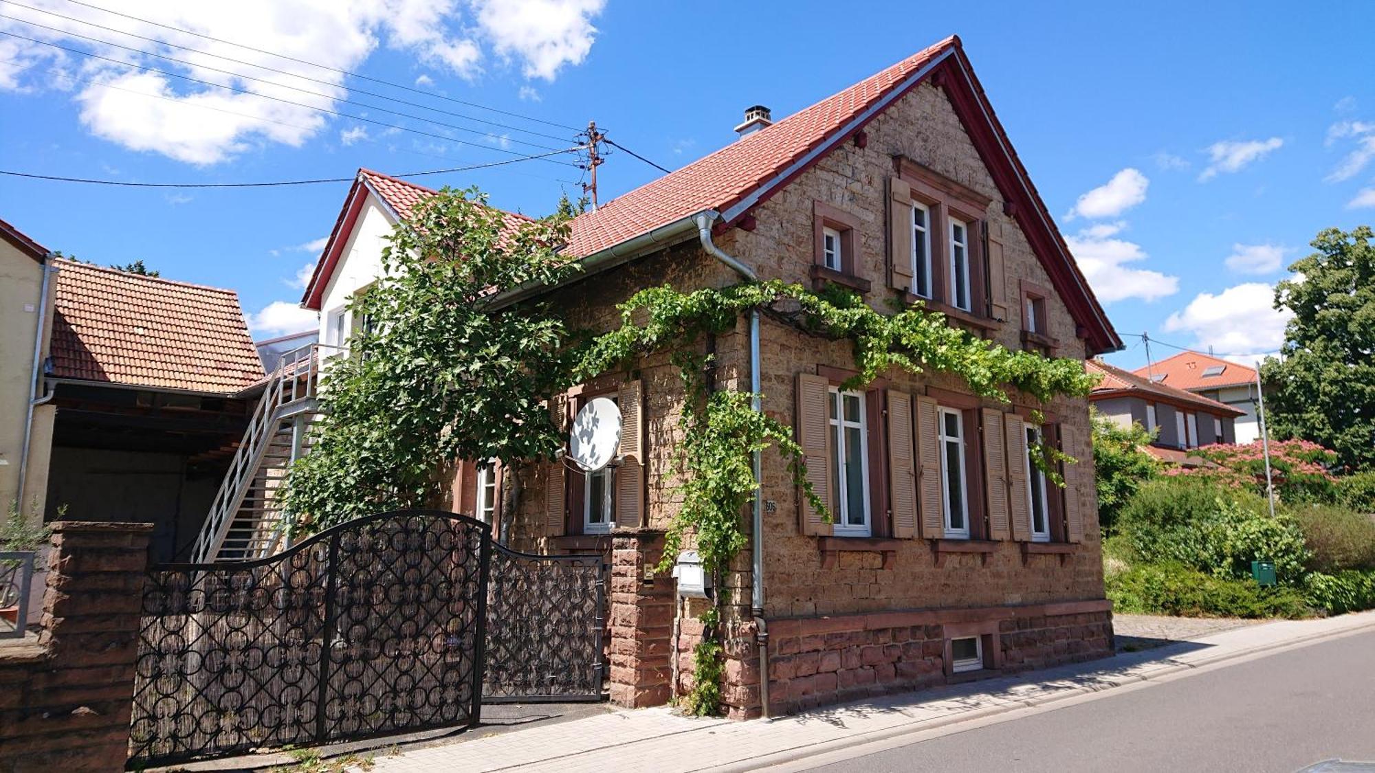 Ferienwohnung Weinstrassenmitte Нойштадт-ан-дер-Вайнштрасе Экстерьер фото